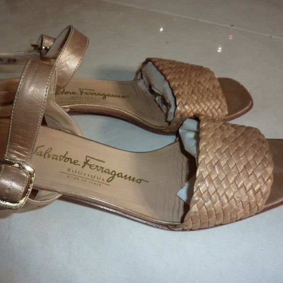 Salvatore Ferragamo BOUTIQUE Slingback LEATHER Sandals SZ 8.5 Made In Italy TAN - Picture 1 of 6